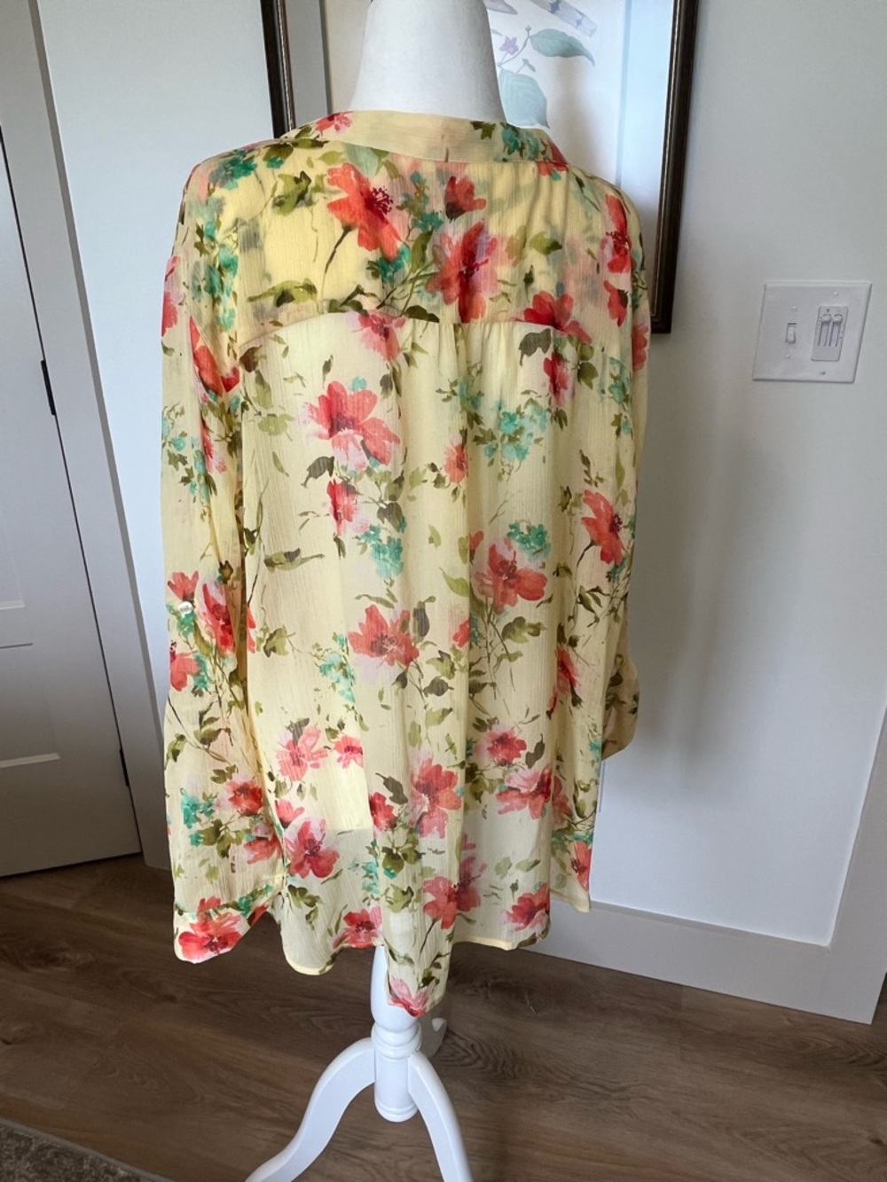 Floral blouse: Kut From The Kloth - Picture 4 of 5
